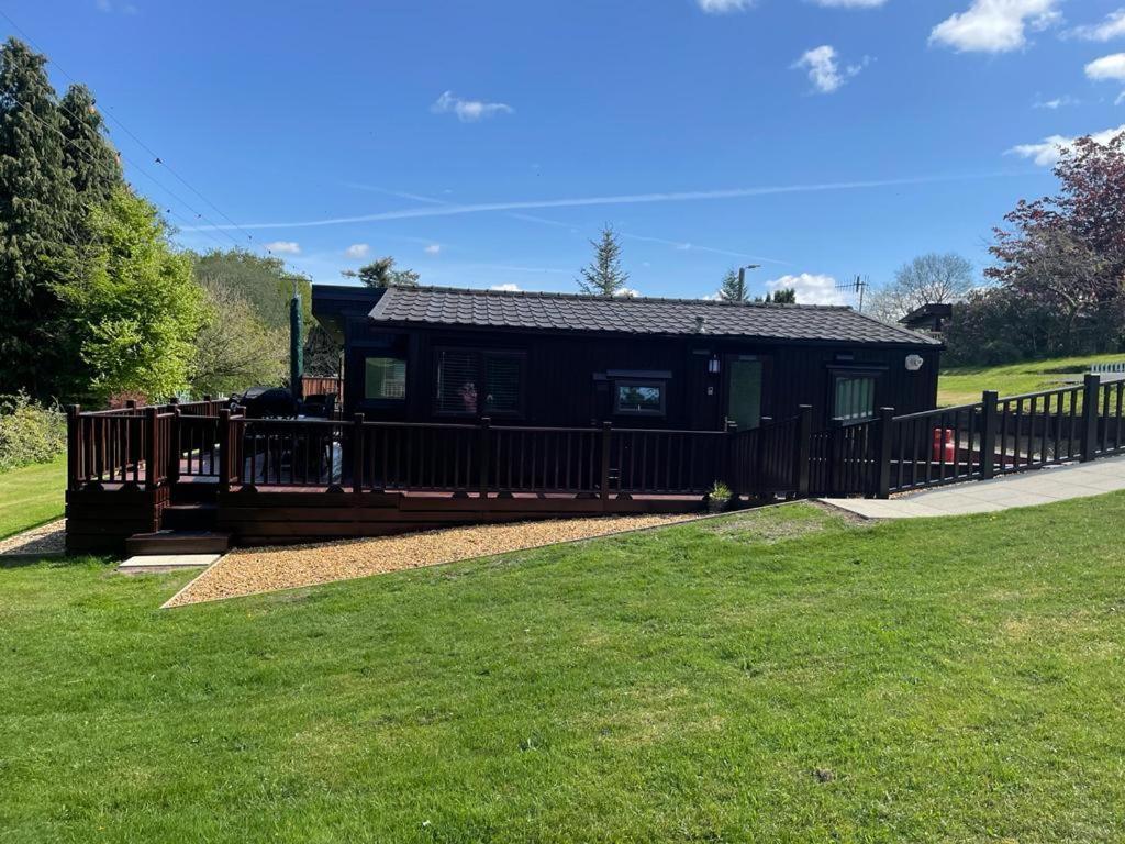 Lakeview Lodge, Builth Wells No Tradesmen Allowed エクステリア 写真