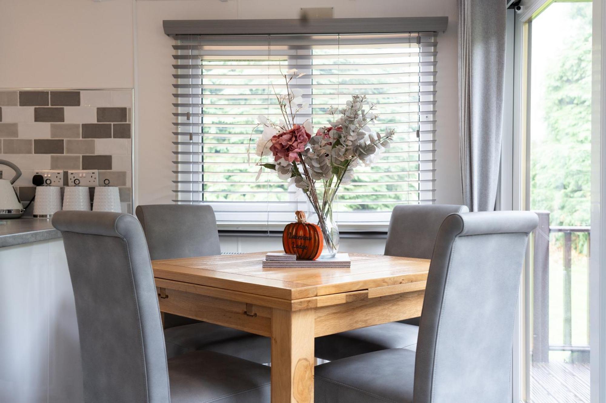 Lakeview Lodge, Builth Wells No Tradesmen Allowed エクステリア 写真